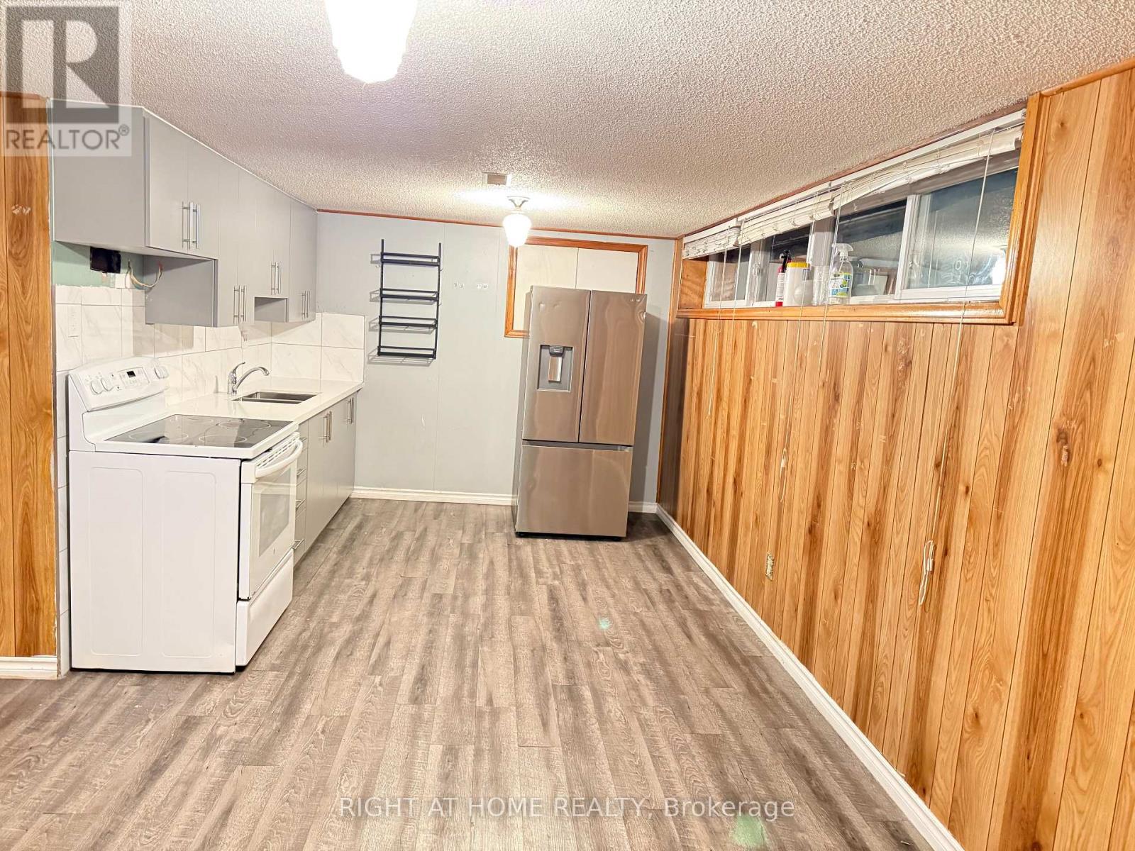 BSMNT - 50 WHITBURN CRESCENT, Toronto, Ontario