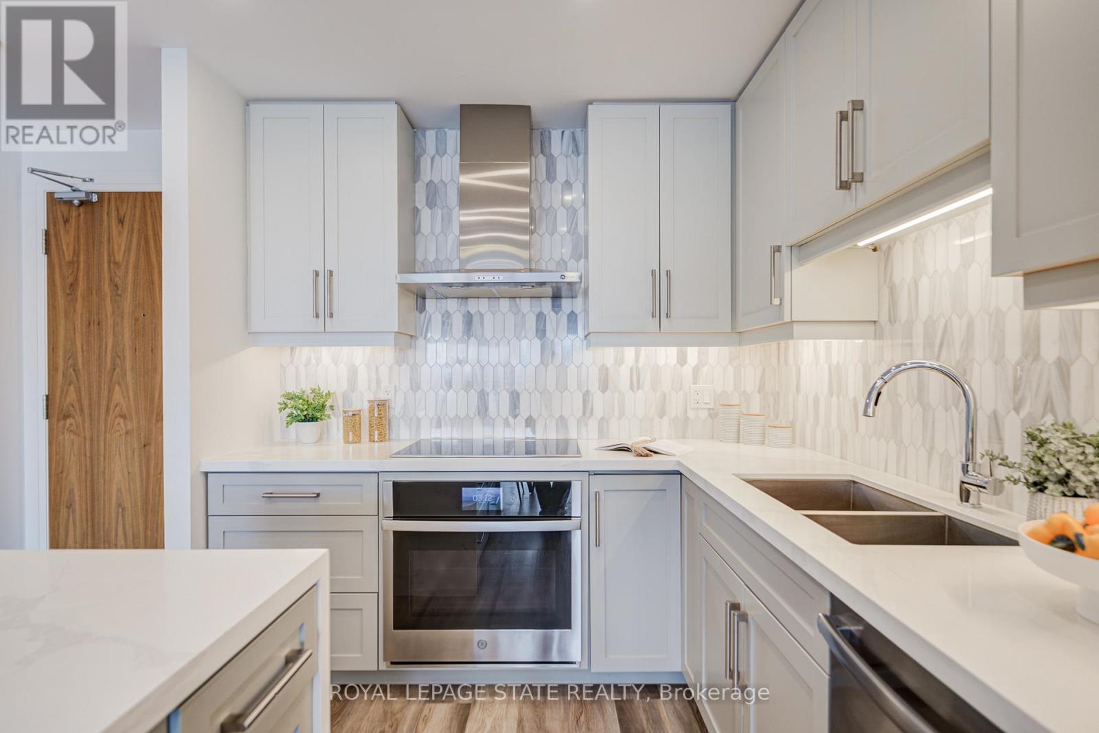 906 - 2025 Maria Street, Burlington, Ontario  L7R 0E9 - Photo 15 - W12537846