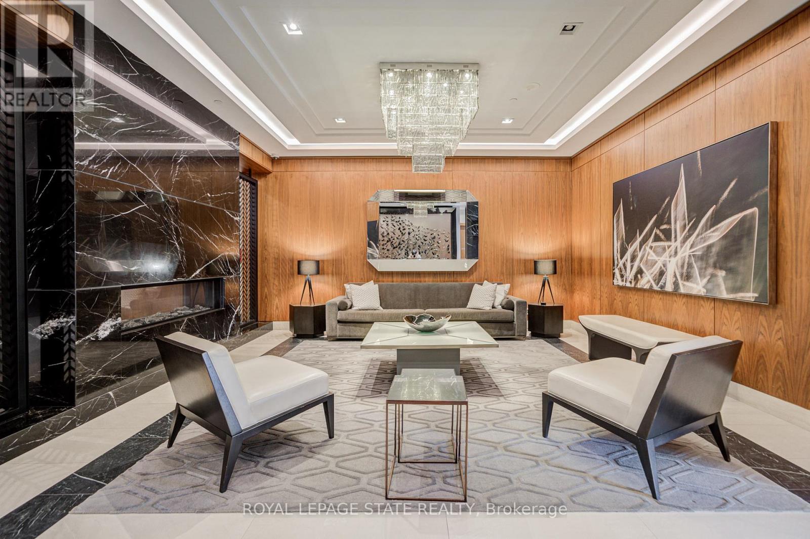 906 - 2025 Maria Street, Burlington, Ontario  L7R 0E9 - Photo 3 - W12537846