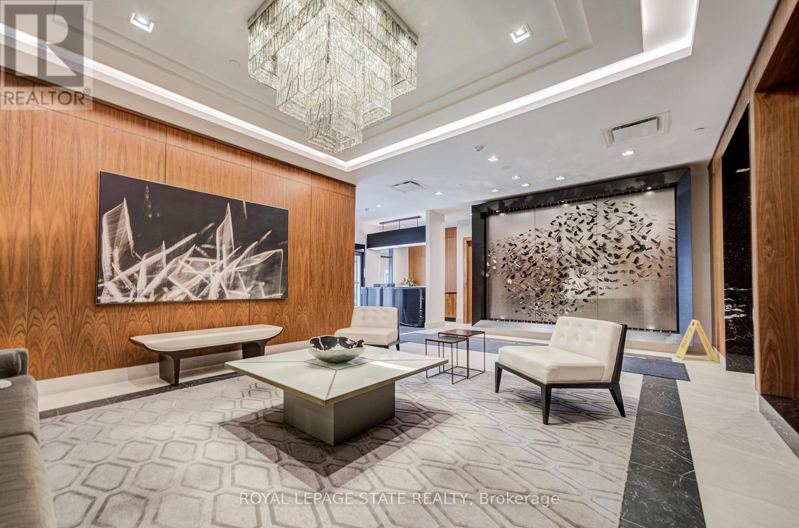 906 - 2025 Maria Street, Burlington, Ontario  L7R 0E9 - Photo 5 - W12537846