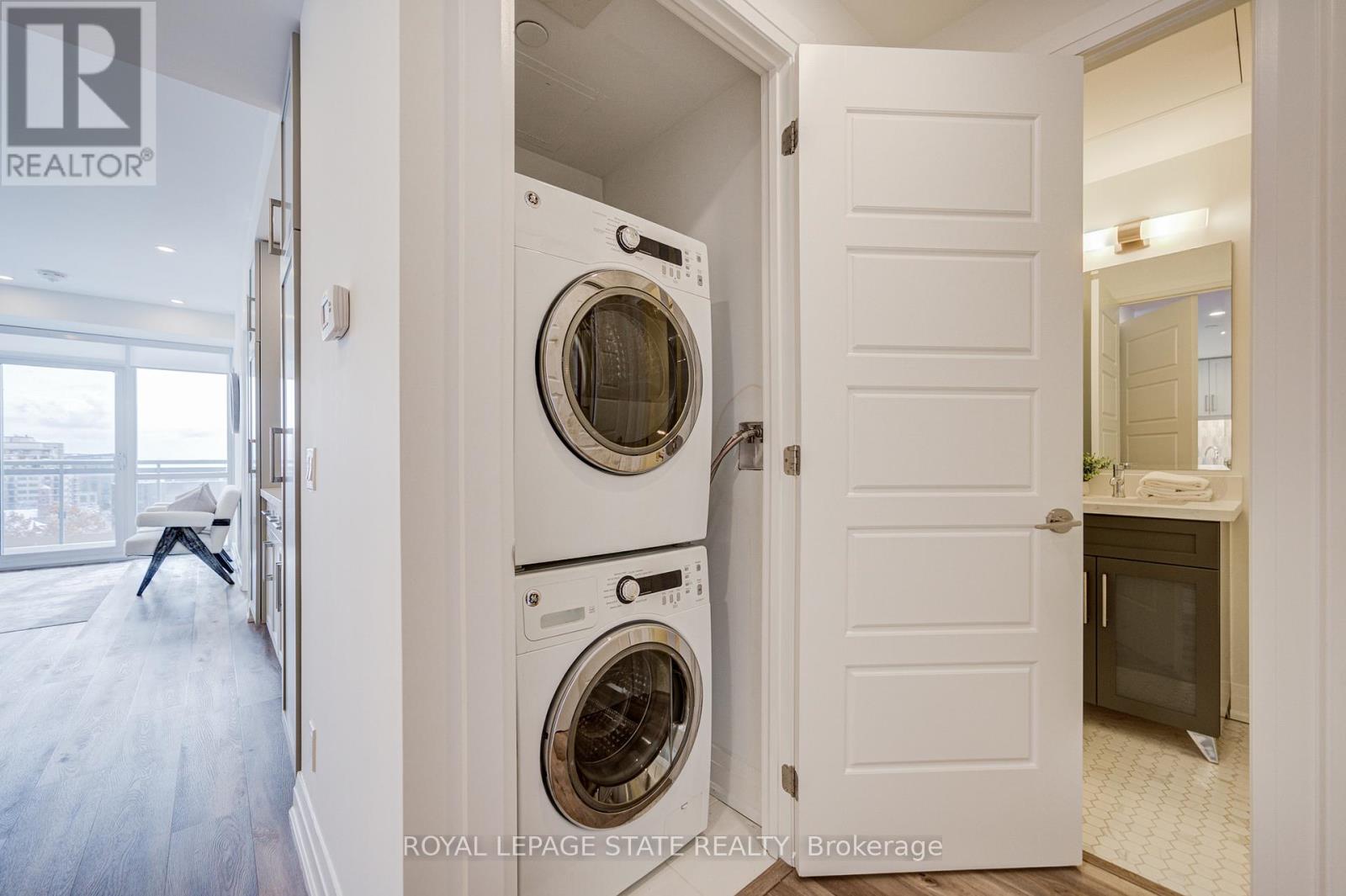 906 - 2025 Maria Street, Burlington, Ontario  L7R 0E9 - Photo 9 - W12537846