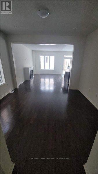 15 Truffle Court, Brampton, Ontario  L1A 5A6 - Photo 2 - W12537854