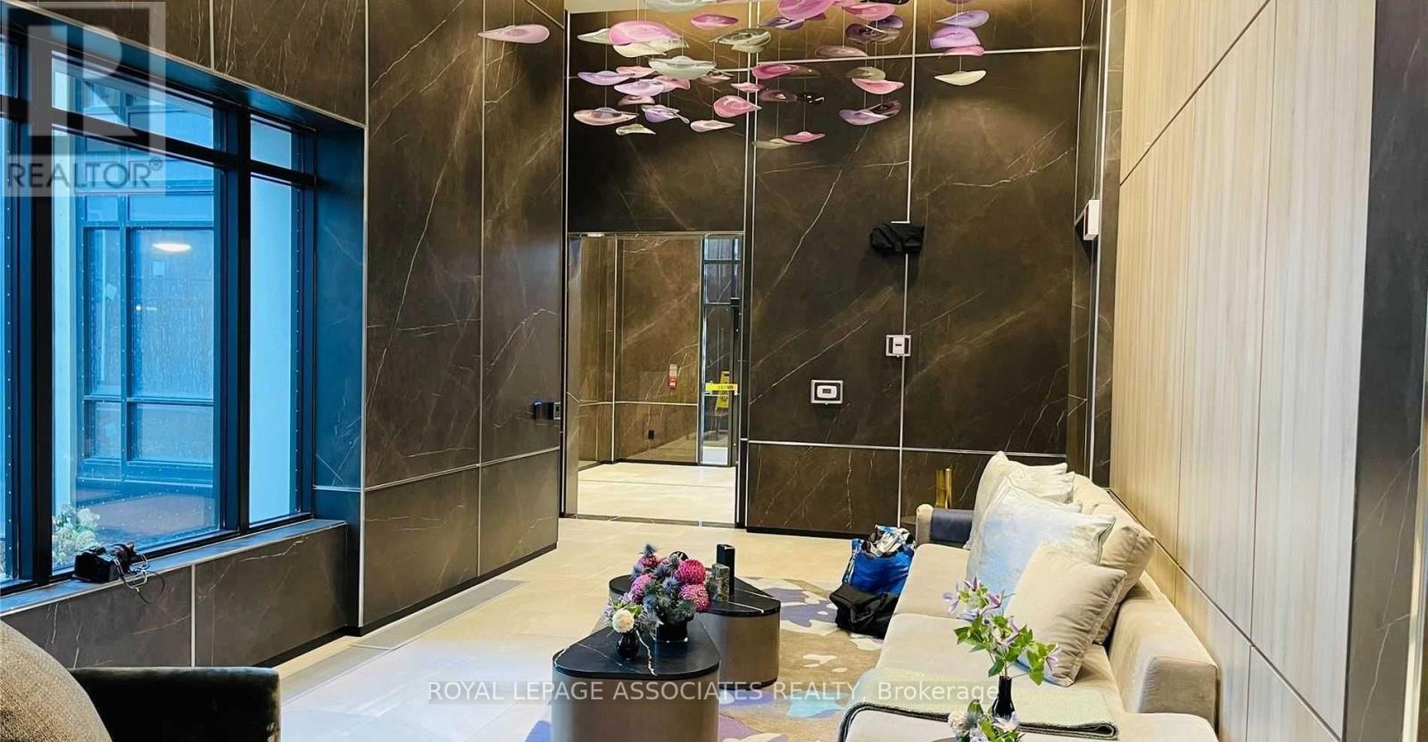 5 Mabelle Avenue, Toronto, Ontario  M9A 0C8 - Photo 14 - W12537866