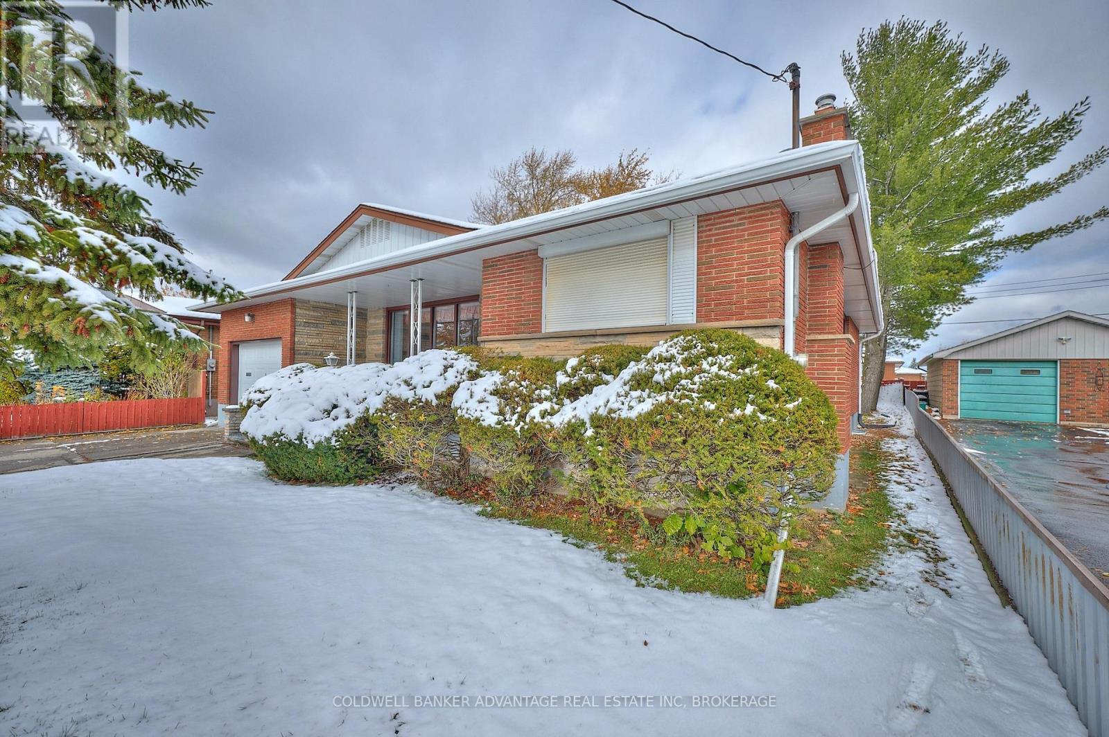 609 Lincoln Street, Welland, Ontario L3B 4R2 - Photo 3 - X12538018