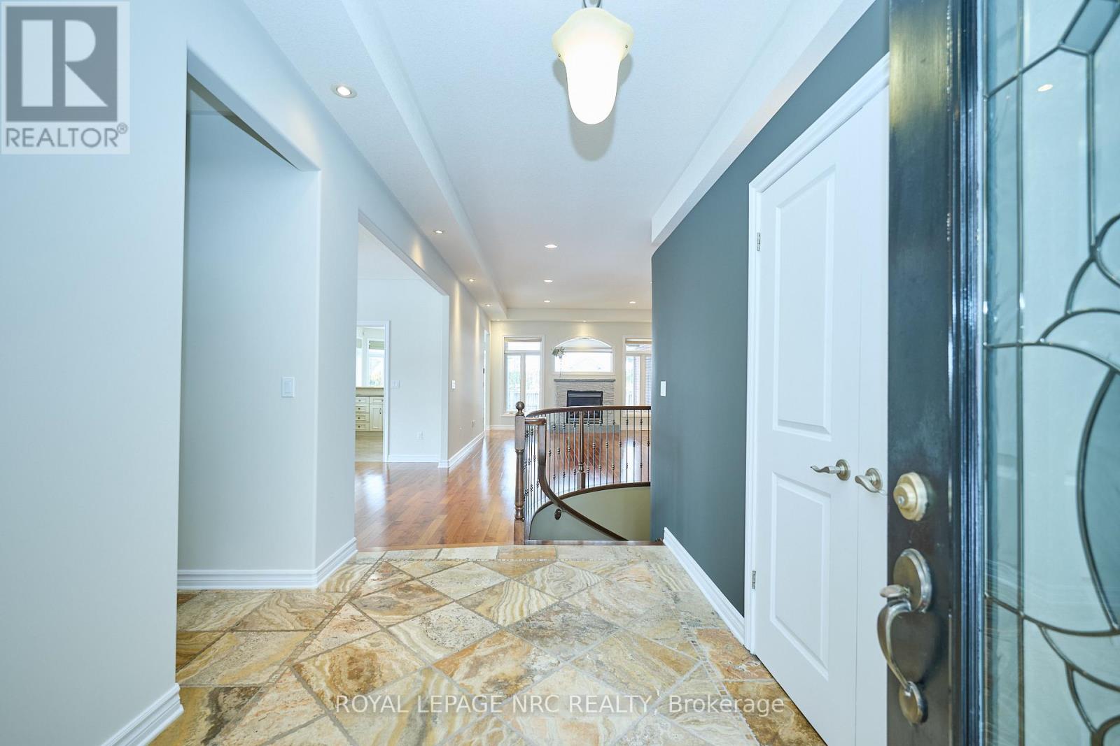 45 Timber Creek Crescent, Pelham, Ontario  L3E 0P3 - Photo 14 - X12538118