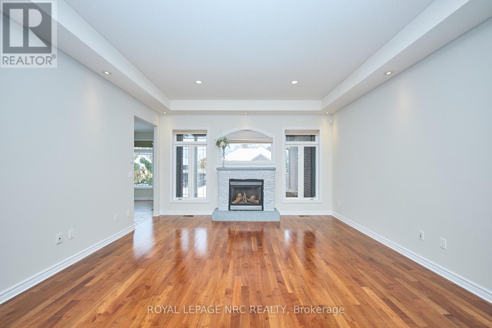 45 Timber Creek Crescent, Pelham, Ontario  L3E 0P3 - Photo 21 - X12538118