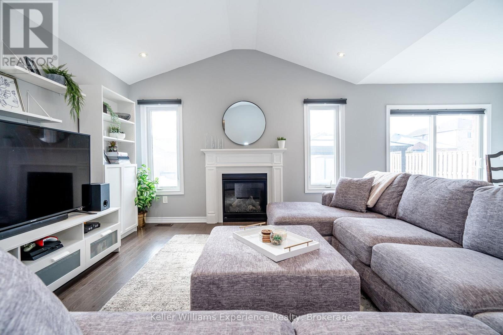 32 Hatton Drive, Penetanguishene, Ontario  L9M 0V6 - Photo 15 - S12538064