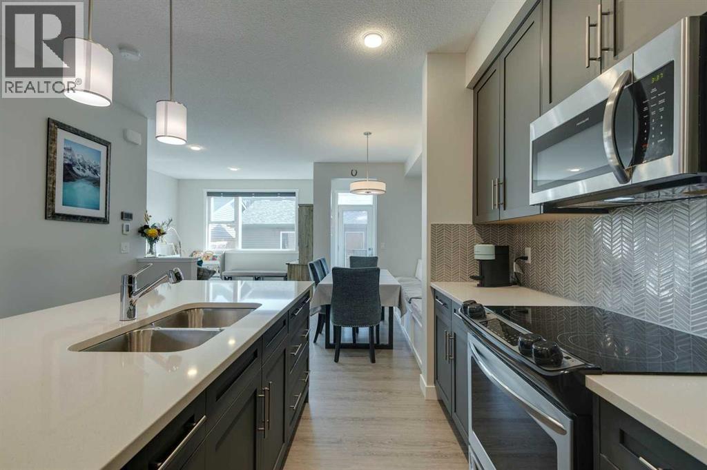 201 Carringvue Way Nw, Calgary, Alberta  T3P 1K6 - Photo 5 - A2259060