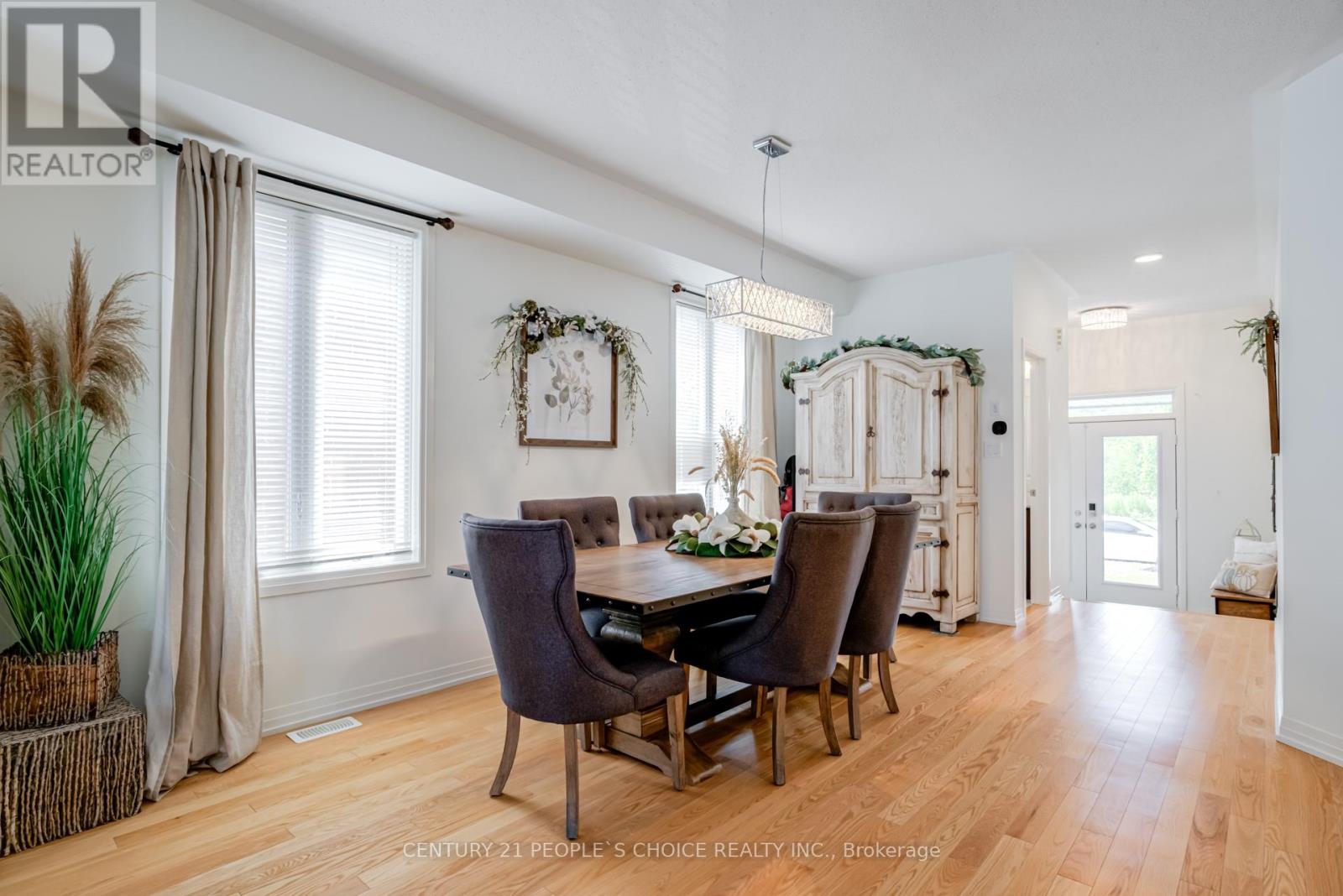 169 East Shore Drive, Clarington, Ontario  L1C 1Z8 - Photo 9 - E12524716