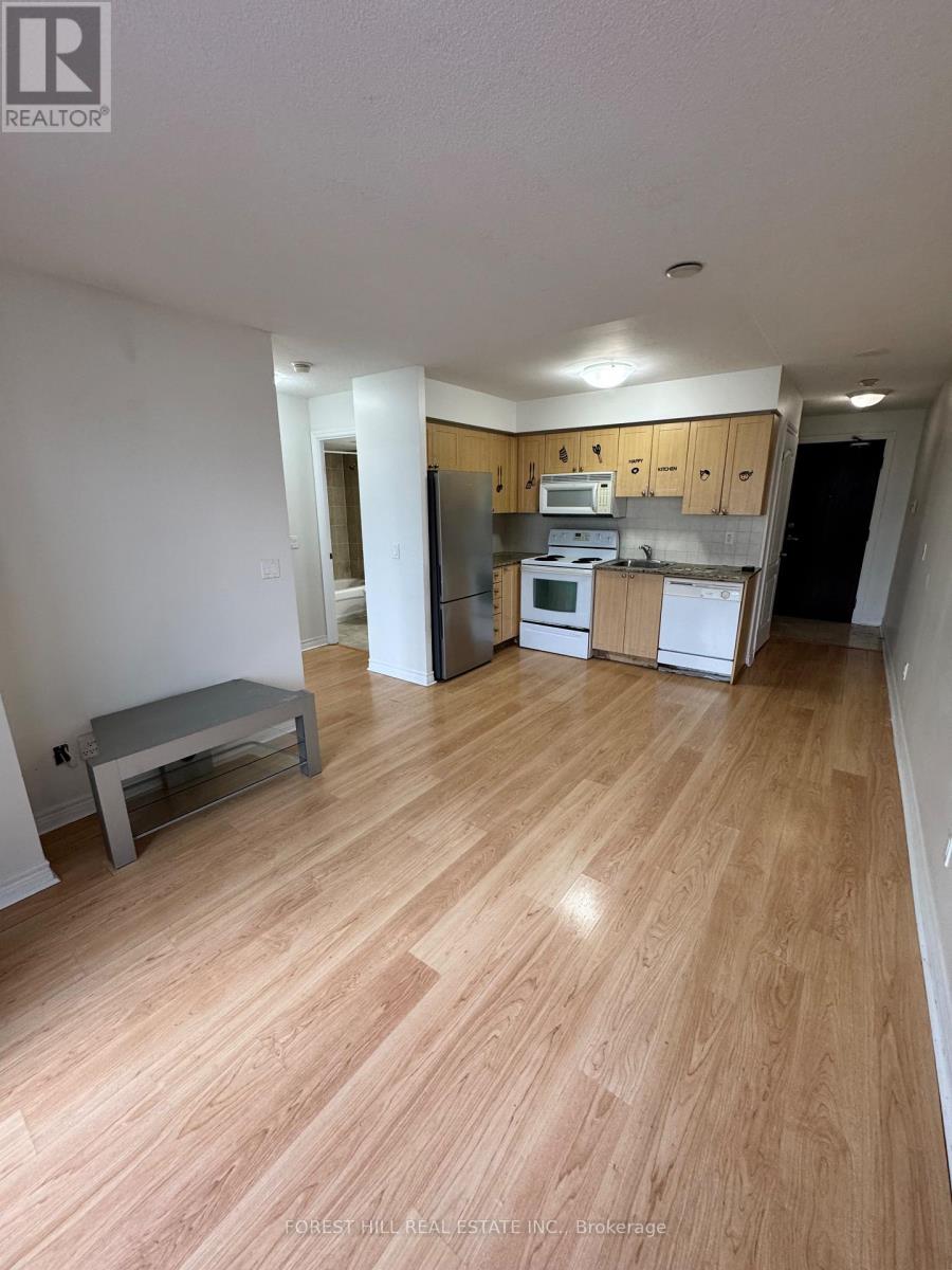 201 - 15 North Park Road, Vaughan, Ontario  L4J 0A1 - Photo 7 - N12393414