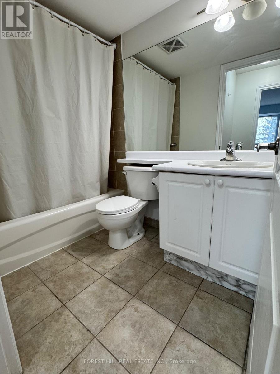 201 - 15 North Park Road, Vaughan, Ontario  L4J 0A1 - Photo 11 - N12393414