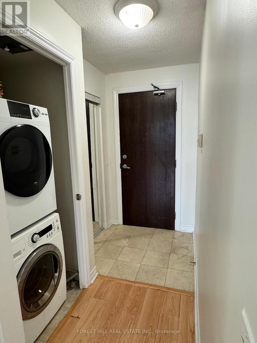 201 - 15 North Park Road, Vaughan, Ontario  L4J 0A1 - Photo 9 - N12393414