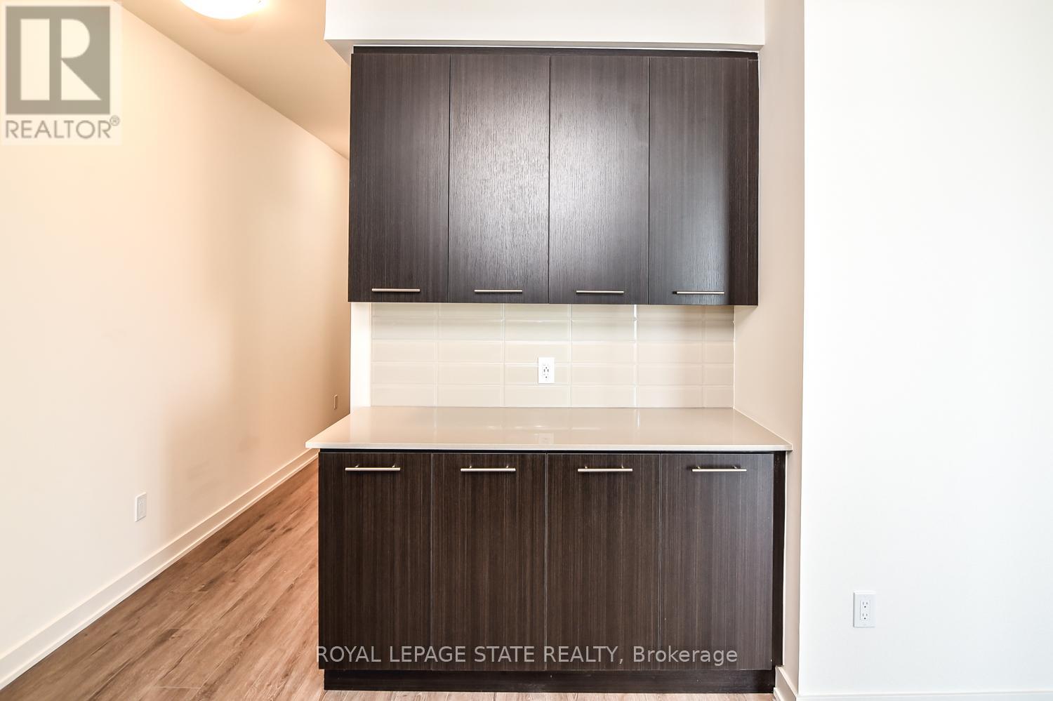 805 - 385 Winston Road, Grimsby, Ontario  L3M 4E8 - Photo 13 - X12537758