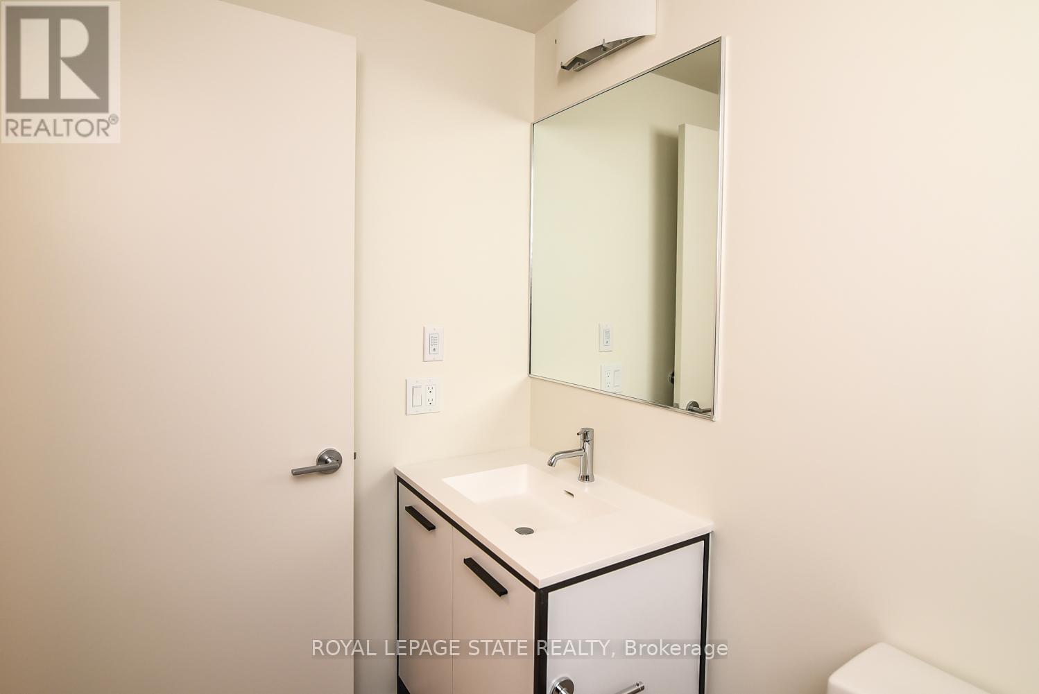 805 - 385 Winston Road, Grimsby, Ontario  L3M 4E8 - Photo 22 - X12537758