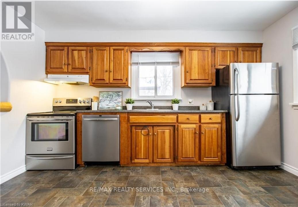 205 Glen Road, Kitchener, Ontario  N2M 3G3 - Photo 3 - X12537760