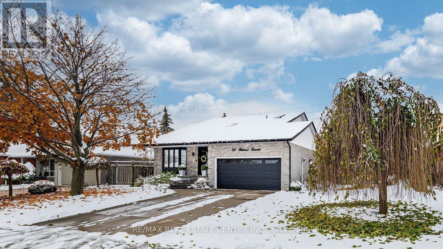 114 PARKWOOD CRESCENT, Hamilton, Ontario