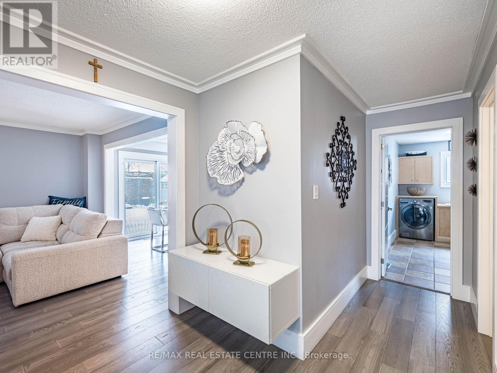 114 Parkwood Crescent, Hamilton, Ontario  L8V 4Z7 - Photo 11 - X12537806