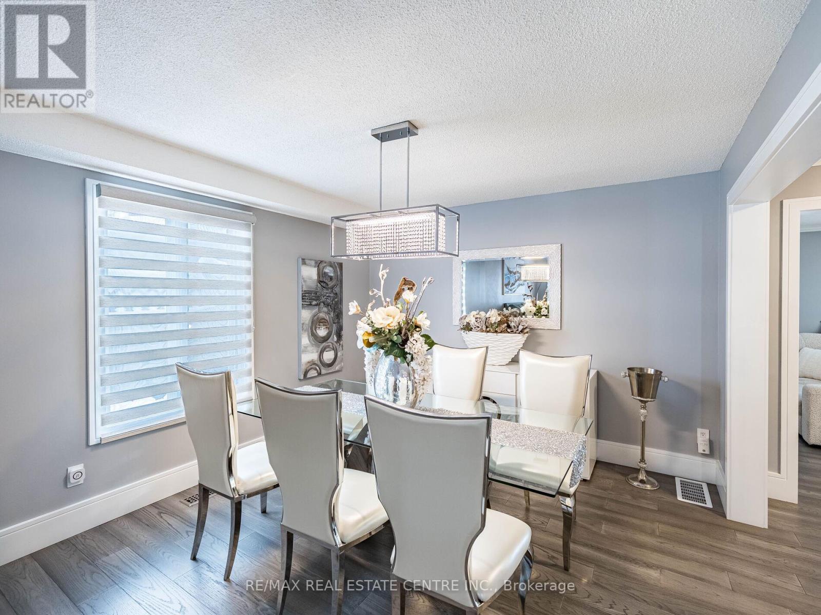 114 Parkwood Crescent, Hamilton, Ontario  L8V 4Z7 - Photo 12 - X12537806