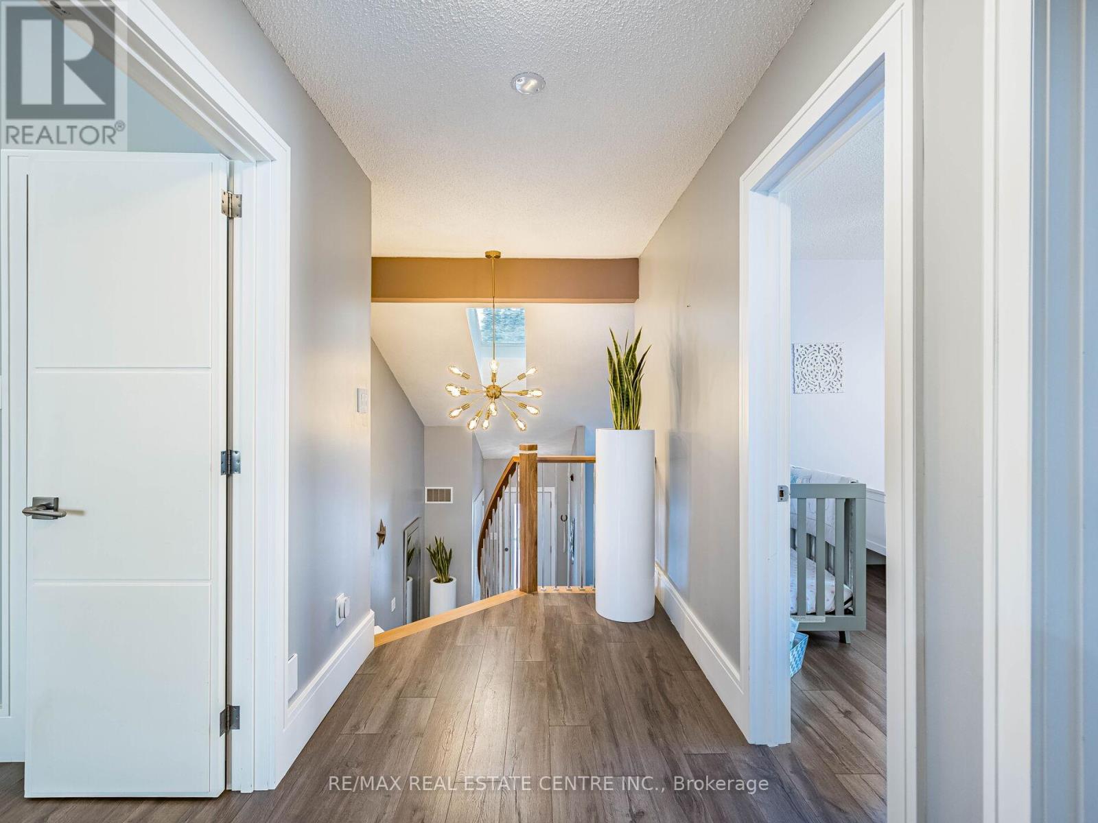 114 Parkwood Crescent, Hamilton, Ontario  L8V 4Z7 - Photo 27 - X12537806