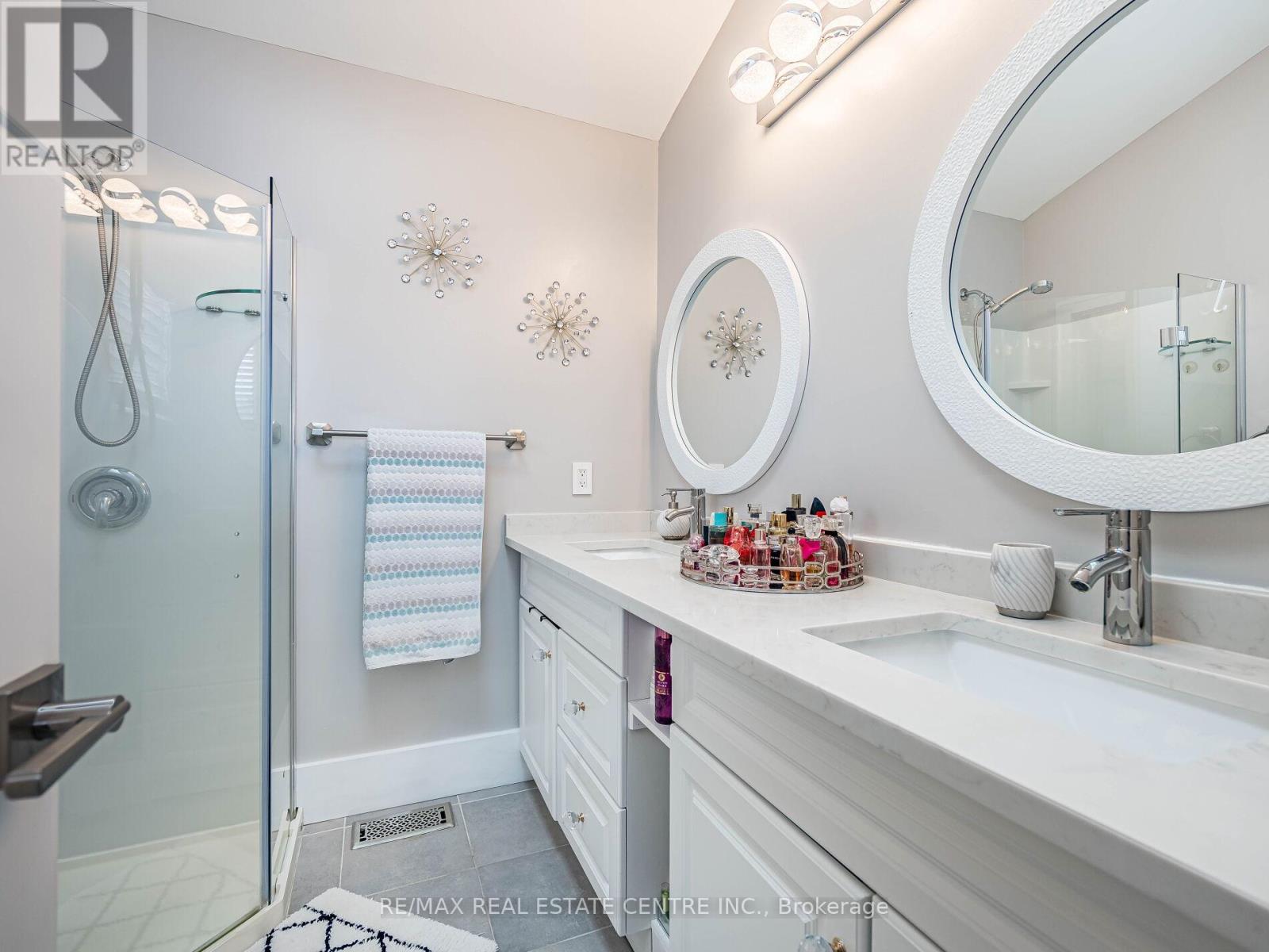 114 Parkwood Crescent, Hamilton, Ontario  L8V 4Z7 - Photo 30 - X12537806