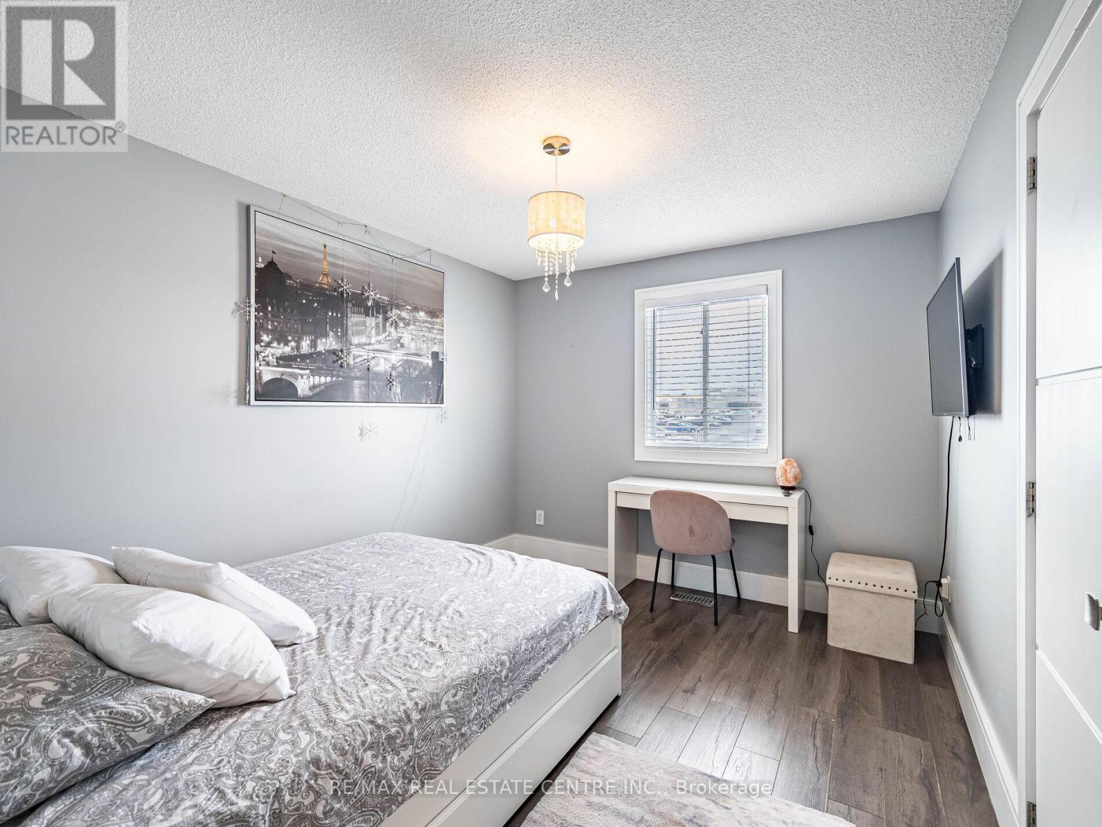 114 Parkwood Crescent, Hamilton, Ontario  L8V 4Z7 - Photo 33 - X12537806