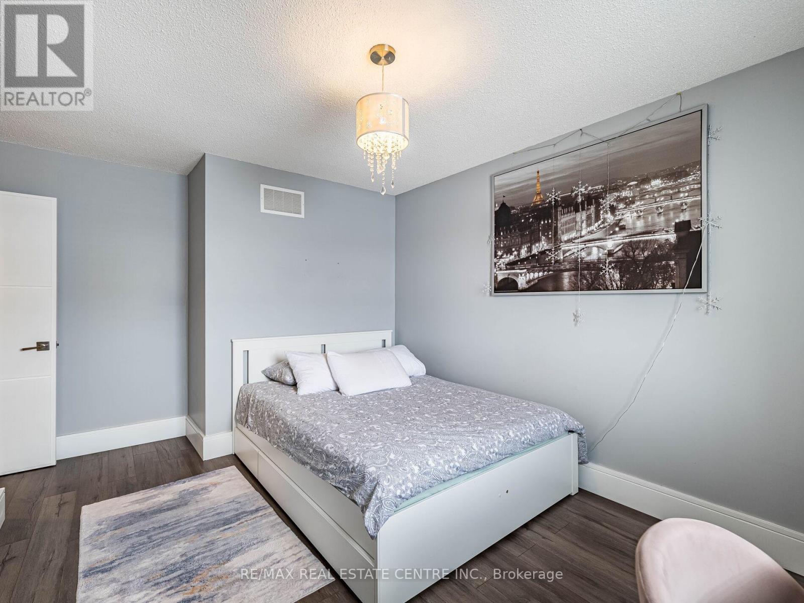 114 Parkwood Crescent, Hamilton, Ontario  L8V 4Z7 - Photo 34 - X12537806