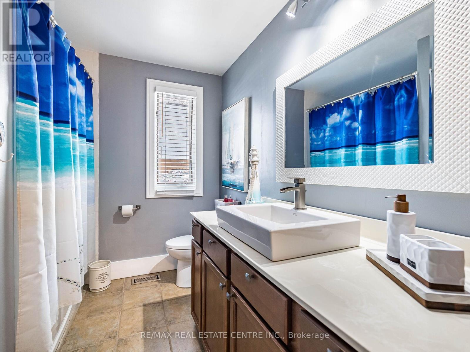 114 Parkwood Crescent, Hamilton, Ontario  L8V 4Z7 - Photo 35 - X12537806