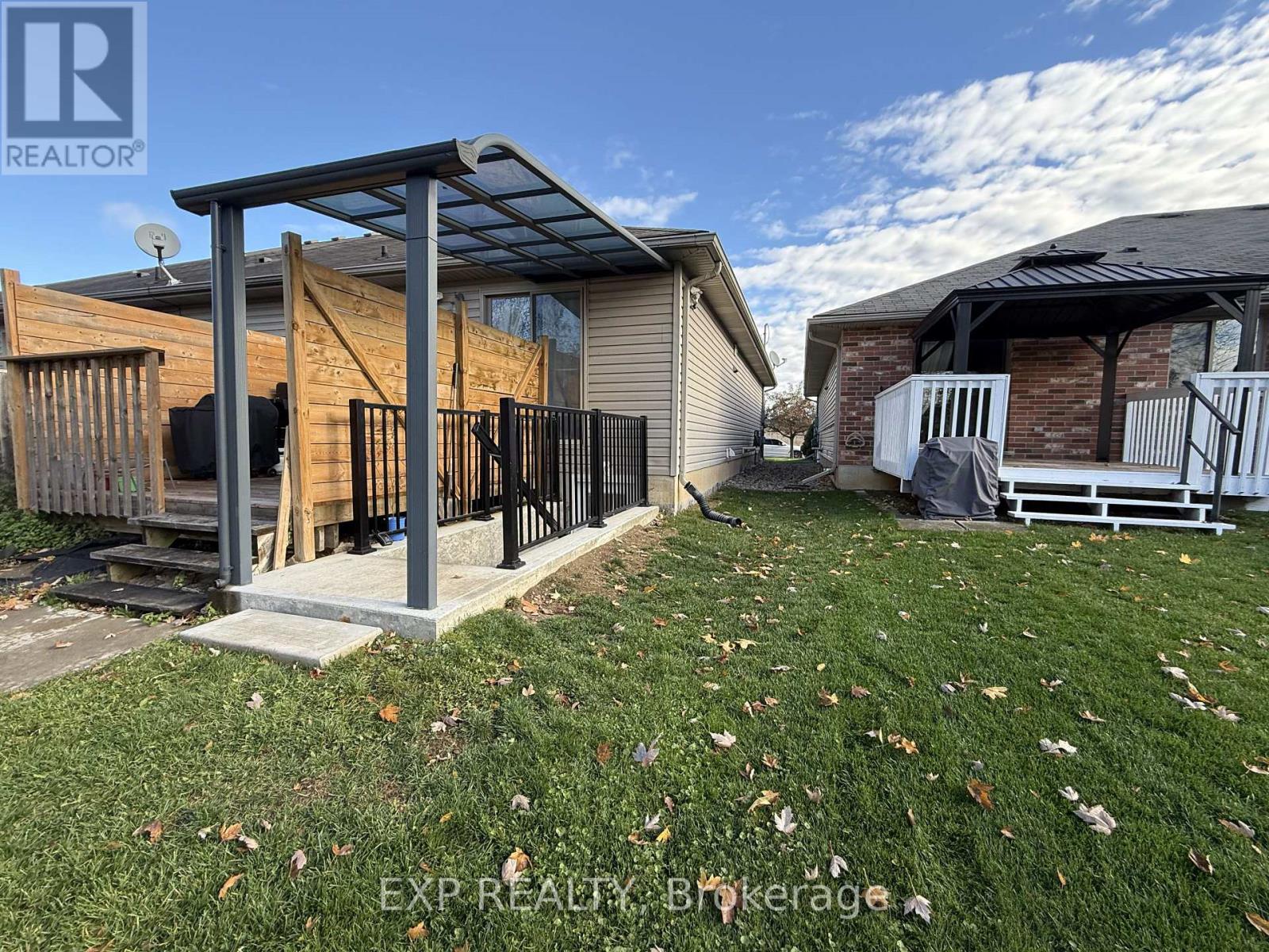 Lower - C - 25 Mohawk Street, Brantford, Ontario  N3S 2W2 - Photo 2 - X12537848