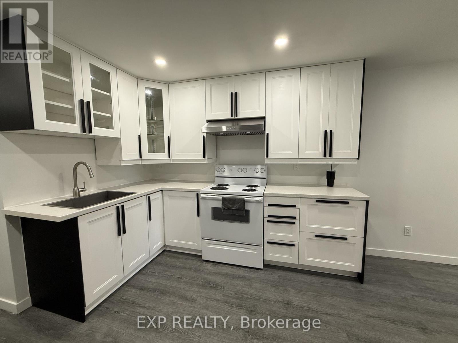 Lower - C - 25 Mohawk Street, Brantford, Ontario  N3S 2W2 - Photo 8 - X12537848