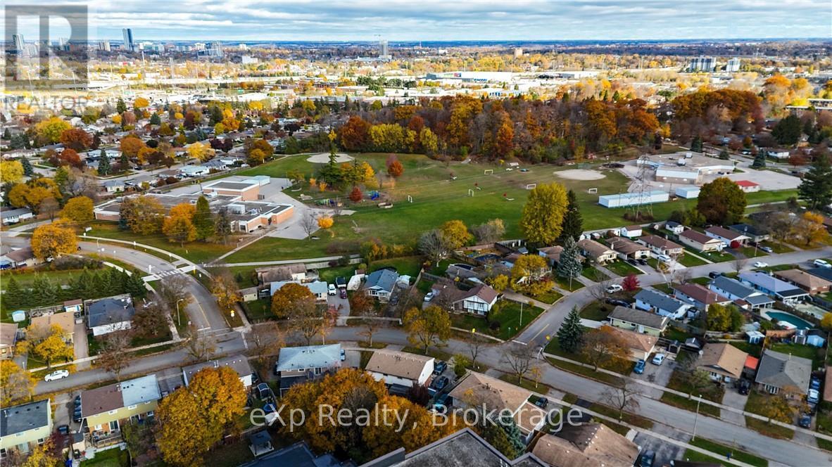 809 - 595 Strasburg Road, Kitchener, Ontario  N2E 4J1 - Photo 21 - X12538068