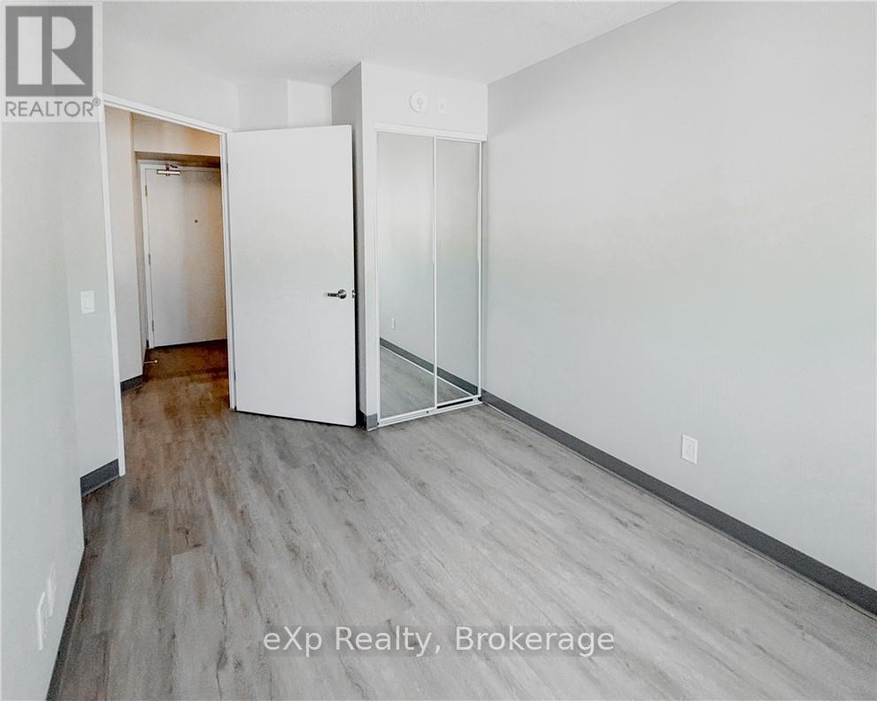 809 - 595 Strasburg Road, Kitchener, Ontario  N2E 4J1 - Photo 7 - X12538068