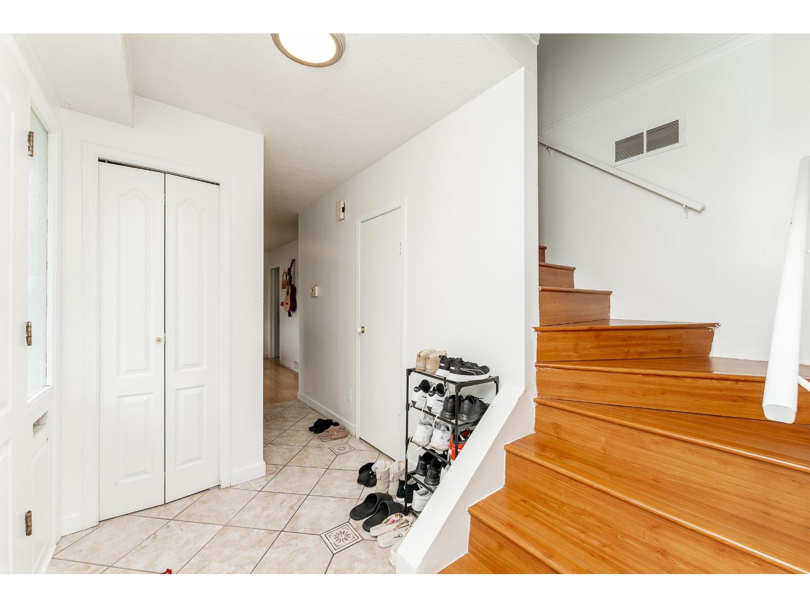 12764 104a Avenue, Surrey, British Columbia  V3V 6C1 - Photo 6 - R3066345