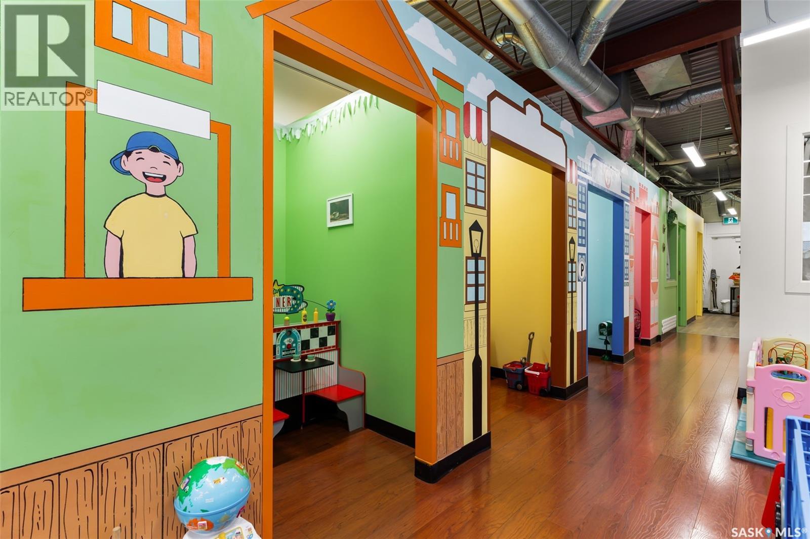 192 University Park Drive, Regina, Saskatchewan  S4V 1A3 - Photo 11 - SK023839