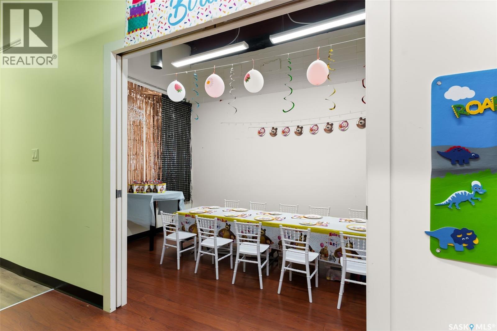 192 University Park Drive, Regina, Saskatchewan  S4V 1A3 - Photo 17 - SK023839