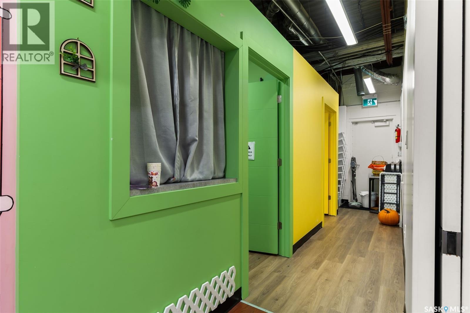 192 University Park Drive, Regina, Saskatchewan  S4V 1A3 - Photo 20 - SK023839