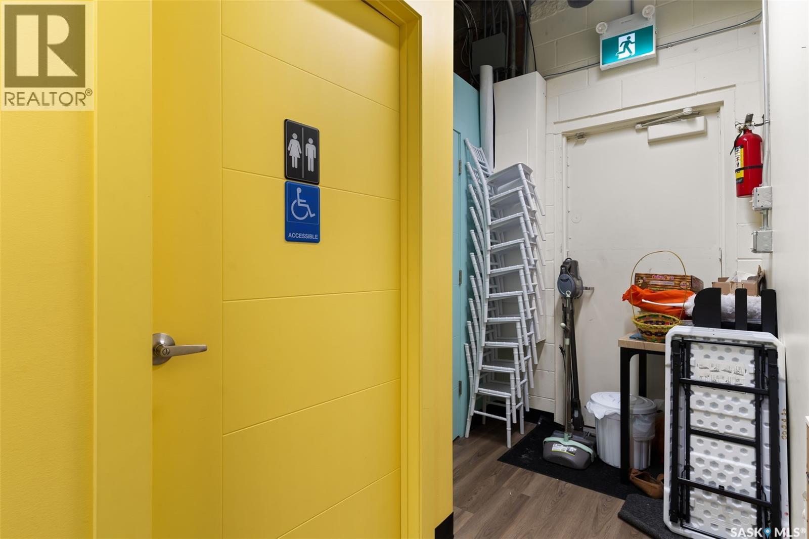 192 University Park Drive, Regina, Saskatchewan  S4V 1A3 - Photo 23 - SK023839