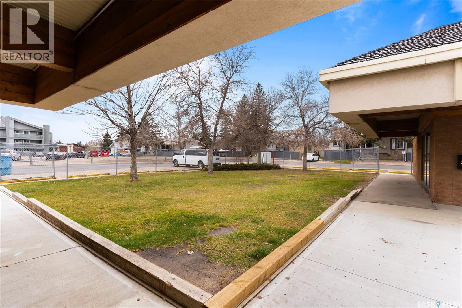 192 University Park Drive, Regina, Saskatchewan  S4V 1A3 - Photo 27 - SK023839