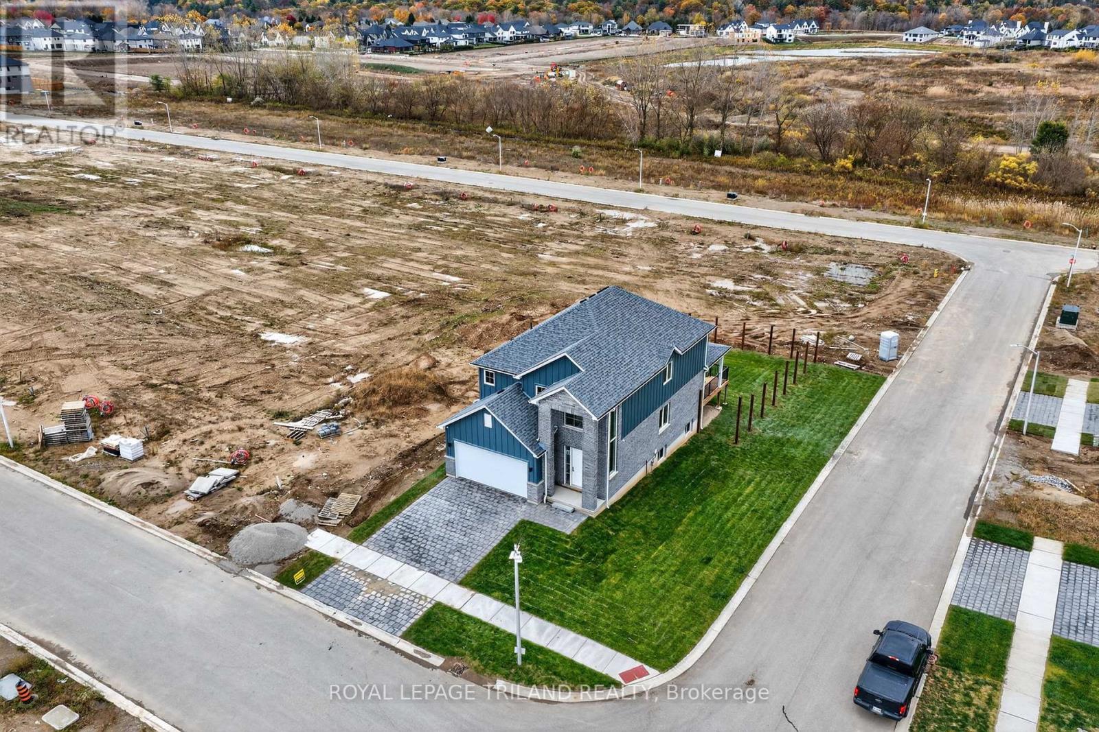 39 Allister Drive, Middlesex Centre (Kilworth), Ontario  N0L 1R0 - Photo 39 - X12442953