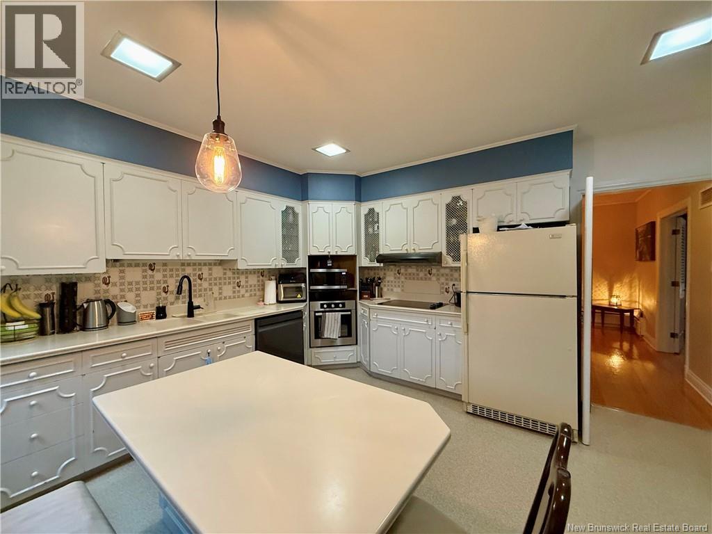 28 Lawson Street, Edmundston, New Brunswick  E3V 1Z4 - Photo 6 - NB129995