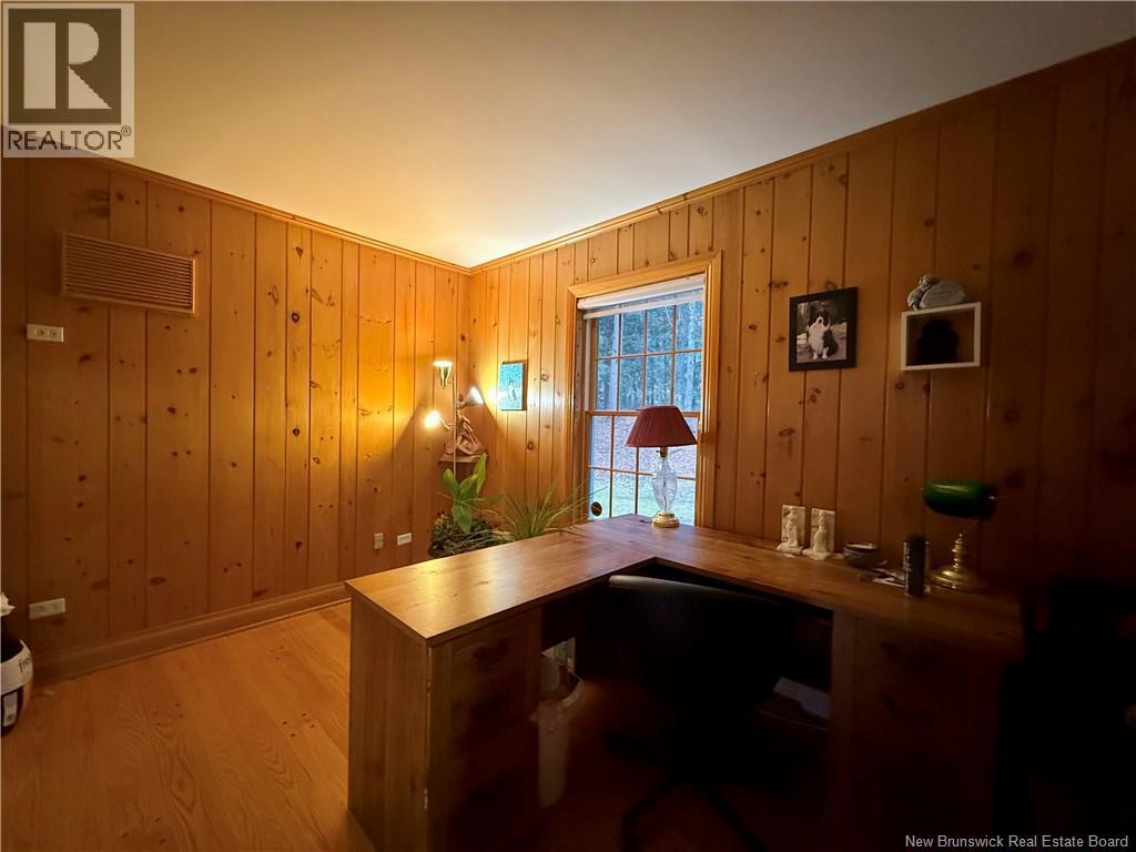 28 Lawson Street, Edmundston, New Brunswick  E3V 1Z4 - Photo 22 - NB129995