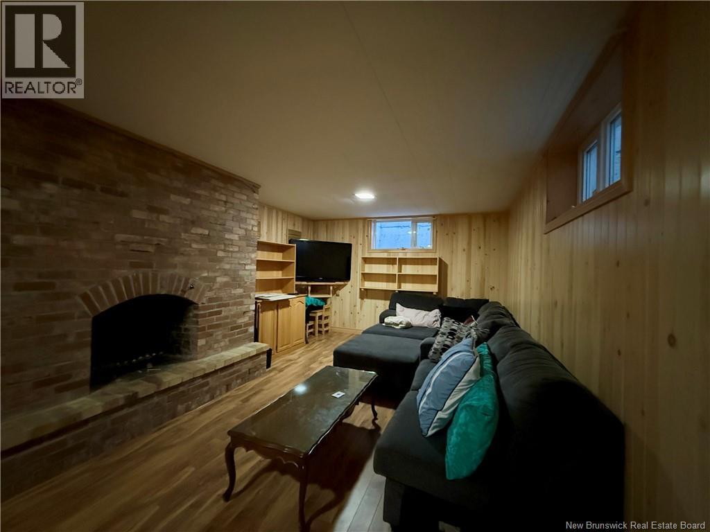 28 Lawson Street, Edmundston, New Brunswick  E3V 1Z4 - Photo 35 - NB129995