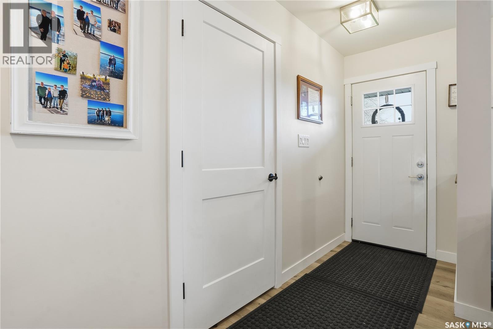 10 O' Neill Street, Regina, Saskatchewan  S4T 7K1 - Photo 3 - SK023877