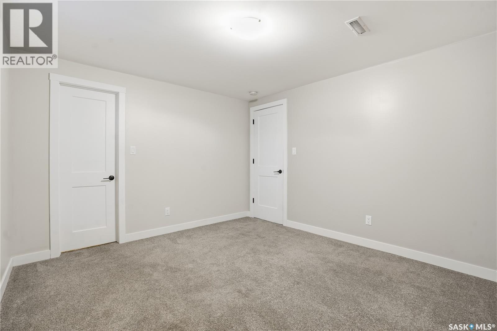 10 O' Neill Street, Regina, Saskatchewan  S4T 7K1 - Photo 35 - SK023877