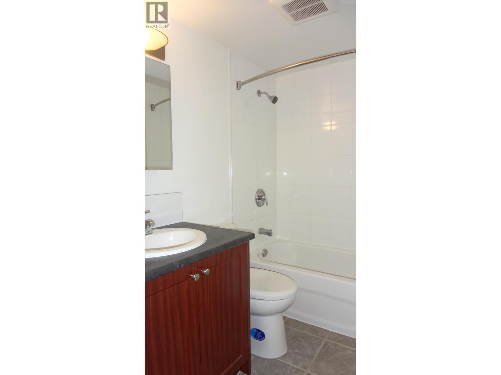 200 3170 E Quebec Street, Vancouver, British Columbia  V5T 3B4 - Photo 10 - R3066559