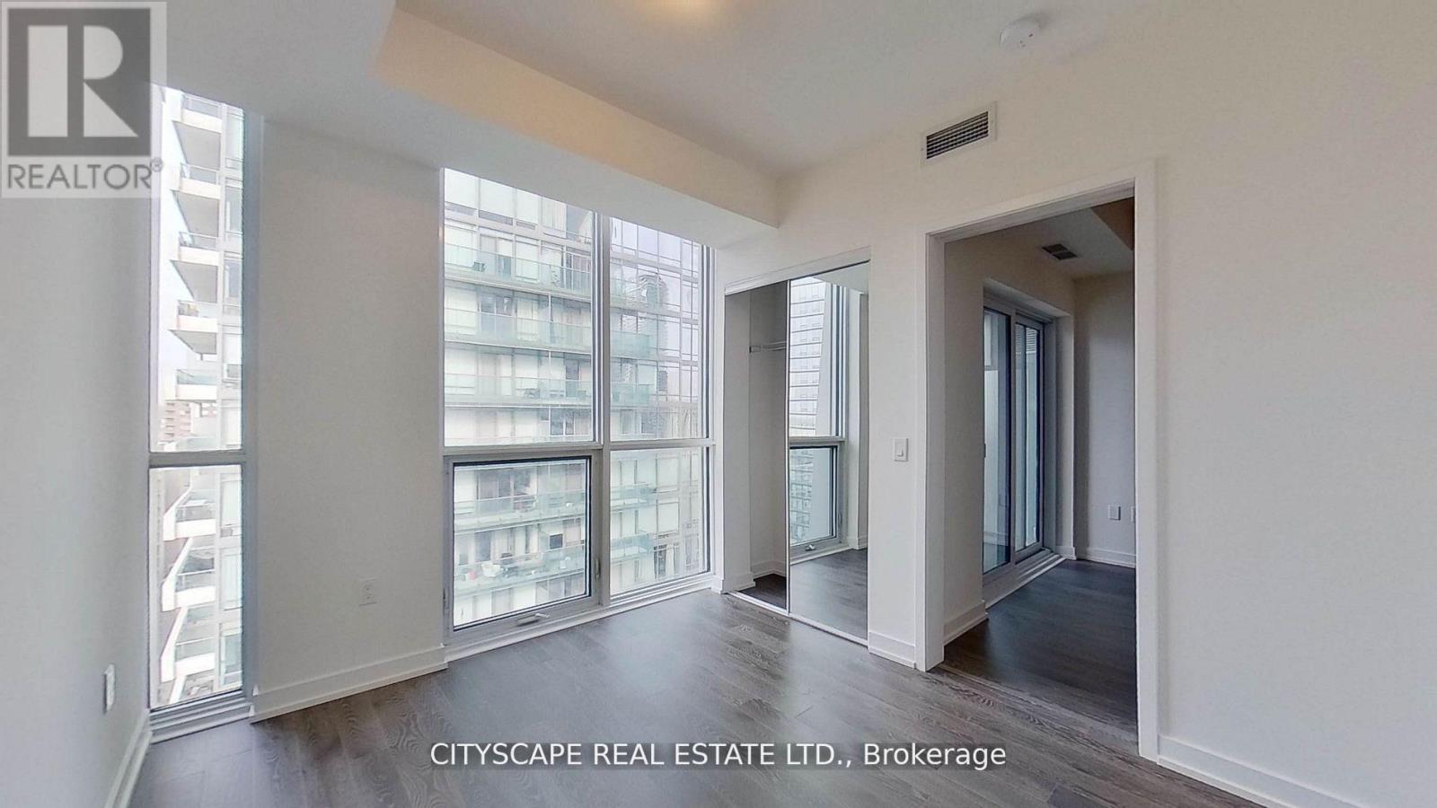 1706 - 1 Yorkville Avenue, Toronto, Ontario  M4W 1L1 - Photo 11 - C12537970