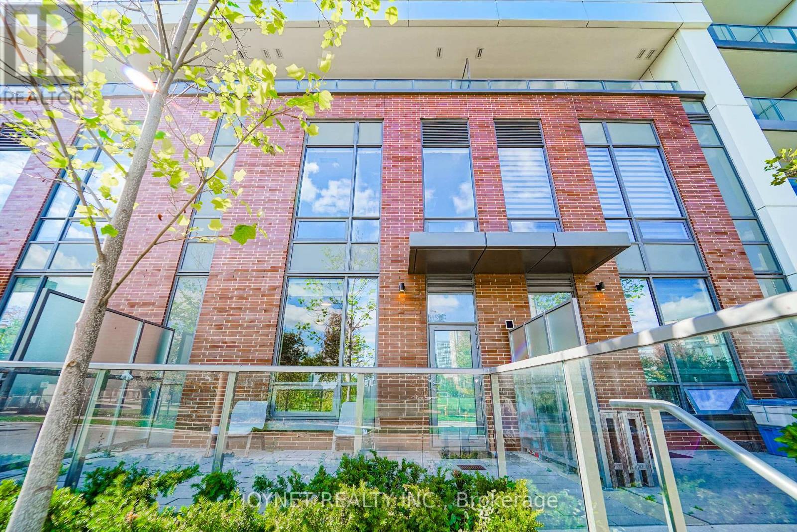 TH02 - 32 FOREST MANOR ROAD, Toronto, Ontario