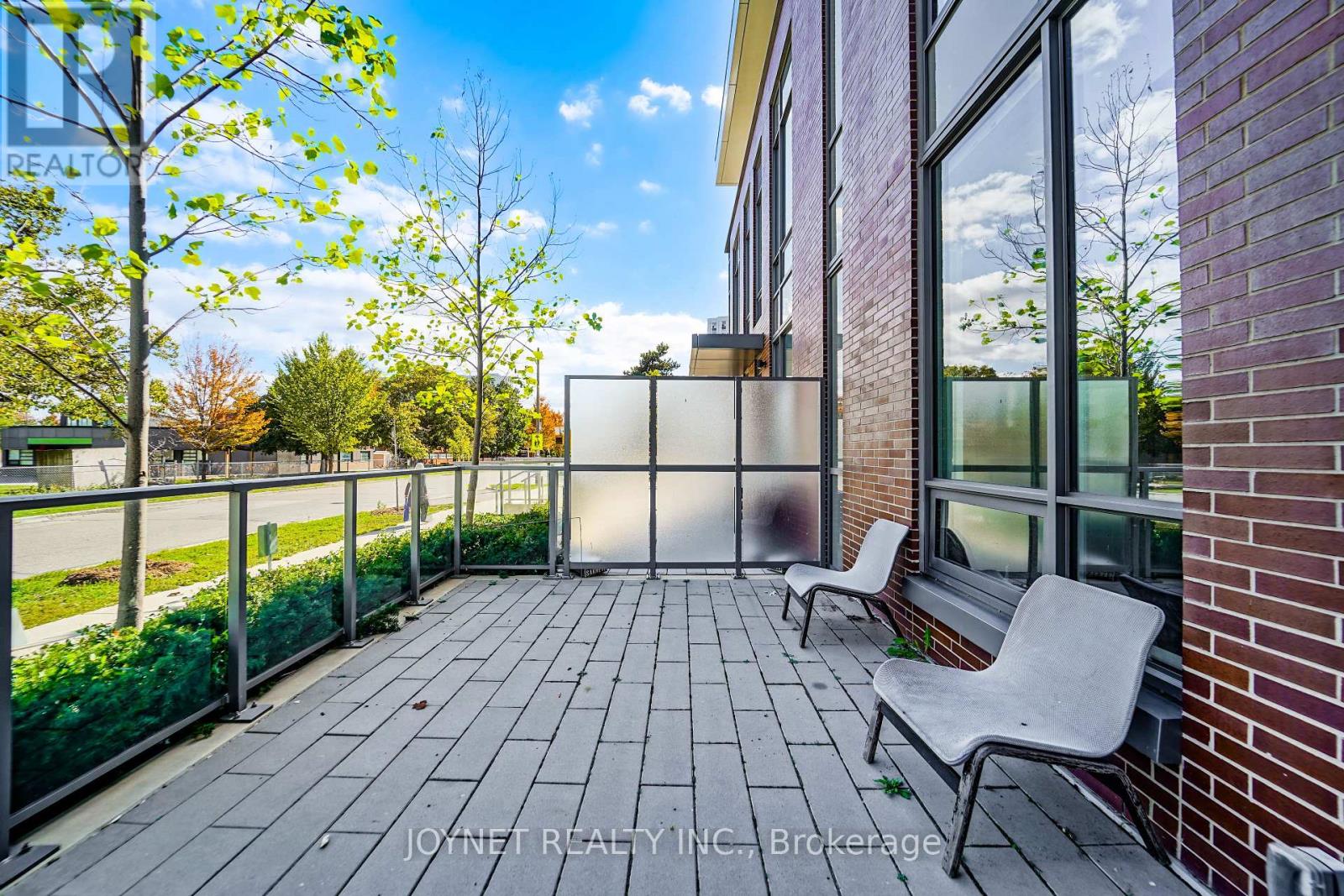 Th02 - 32 Forest Manor Road, Toronto, Ontario  M2J 0H2 - Photo 2 - C12538014