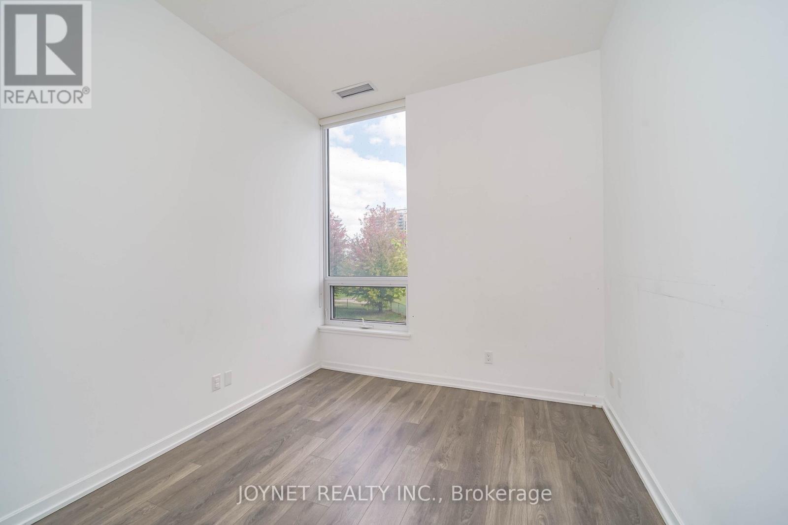 Th02 - 32 Forest Manor Road, Toronto, Ontario  M2J 0H2 - Photo 23 - C12538014
