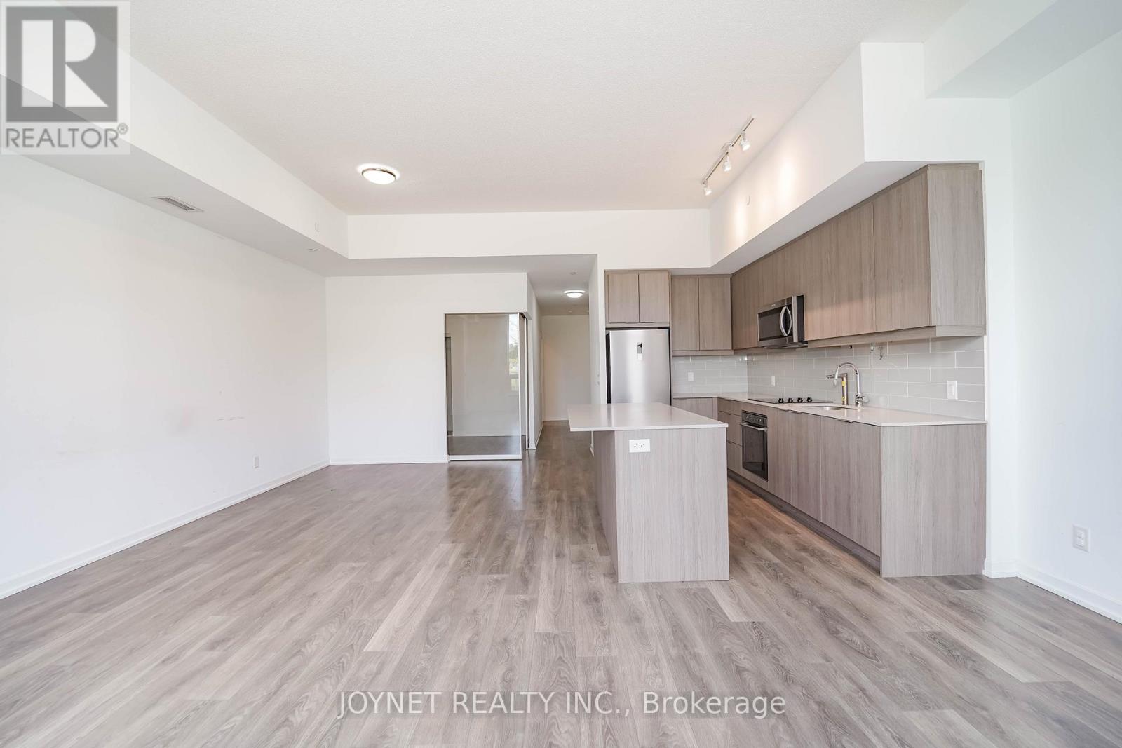 Th02 - 32 Forest Manor Road, Toronto, Ontario  M2J 0H2 - Photo 9 - C12538014