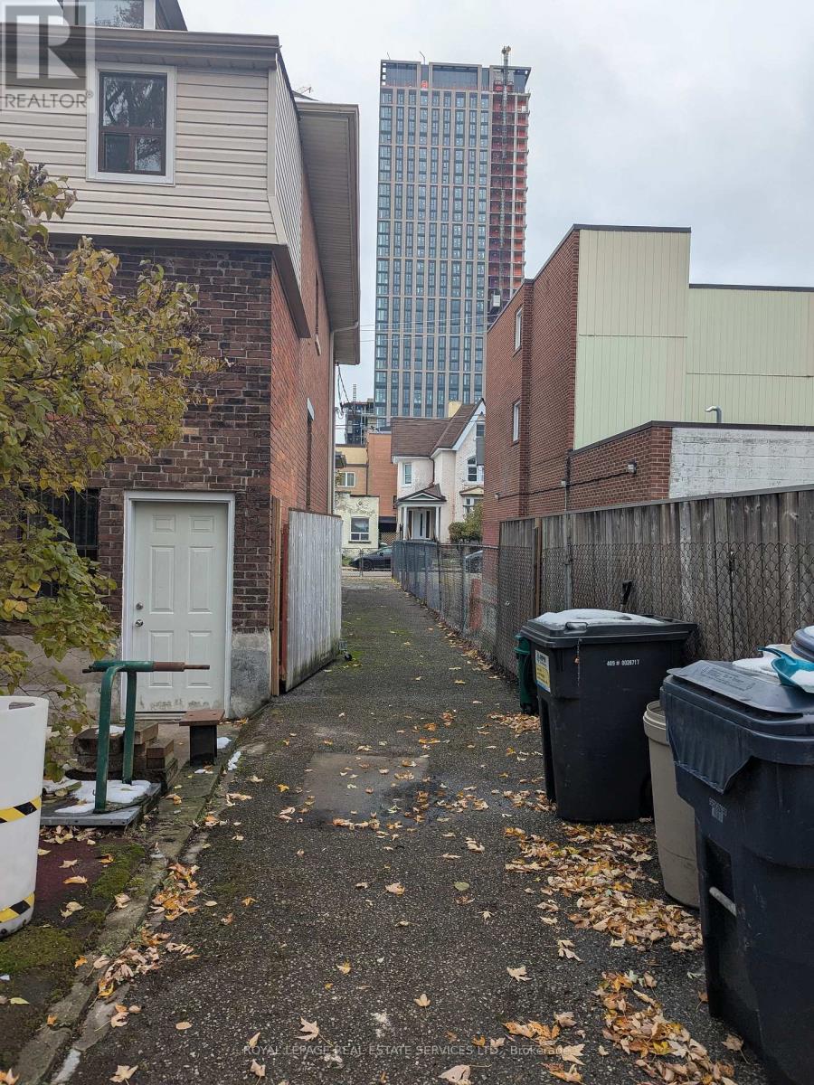 529 Gladstone Avenue, Toronto, Ontario  M6H 3J1 - Photo 20 - C12526854